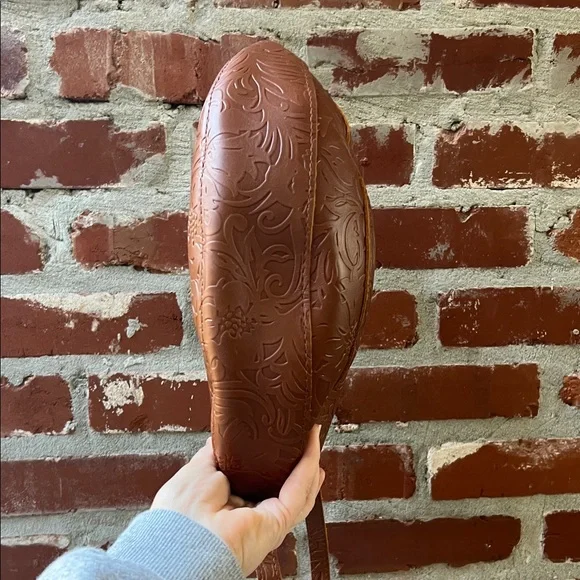 Portland Leather Goods Large Koala Bag in Meadow - Picture 4 of 11